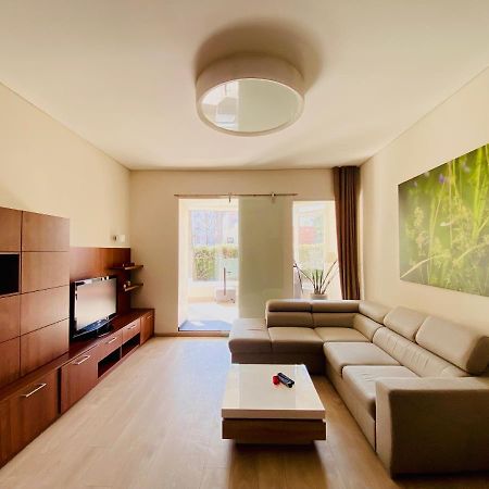 Great Flat With Terrace In Oldtown-Prime Rentals Kaunas Exterior photo